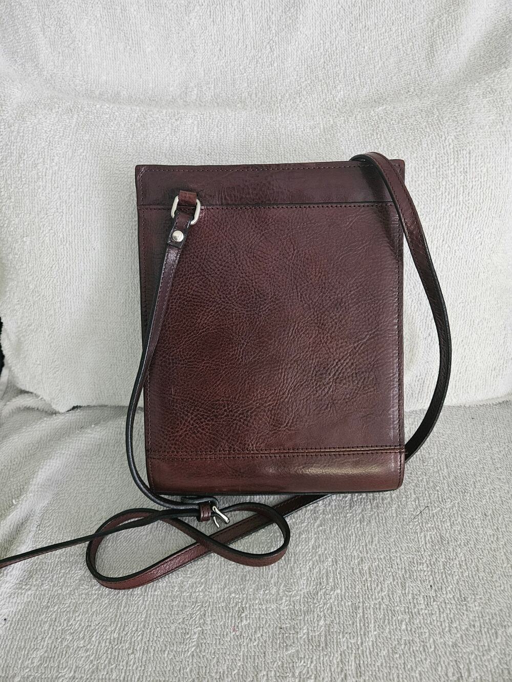 Wilsons Leather Vintage Crossbody Bag